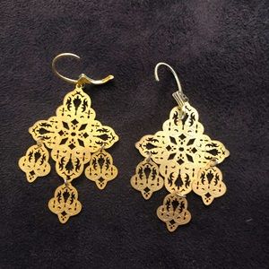 Chandelier earrings